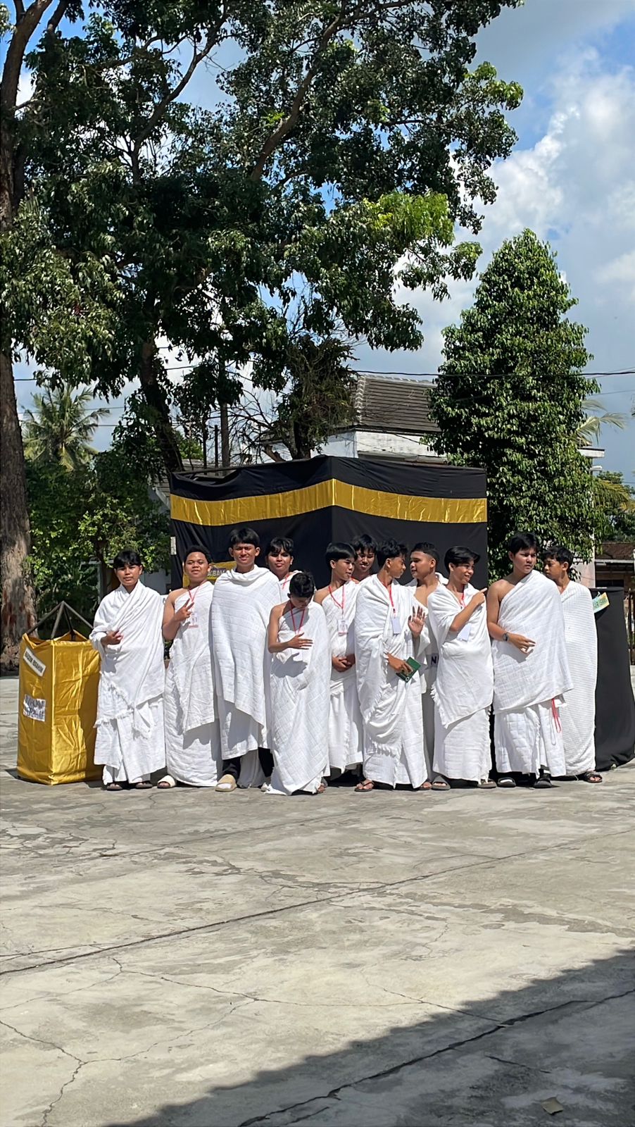 Kalahkan Terik Matahari, Siswa SMPIT Bakti Insani Sleman Sukses Ikuti Manasik Haji Guna Pertebal Iman